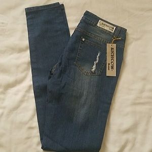 RICH COW JEAN'S